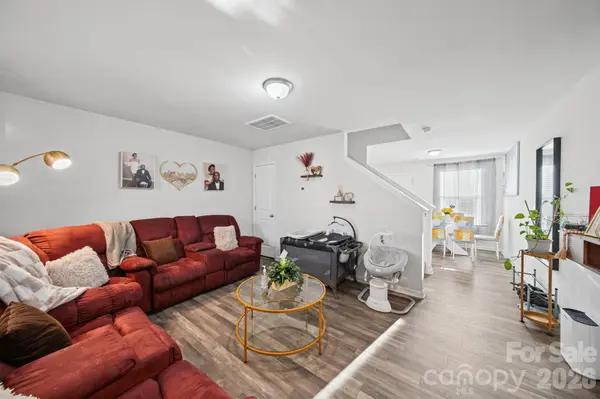 723 Quail LN, Lexington, NC 27292