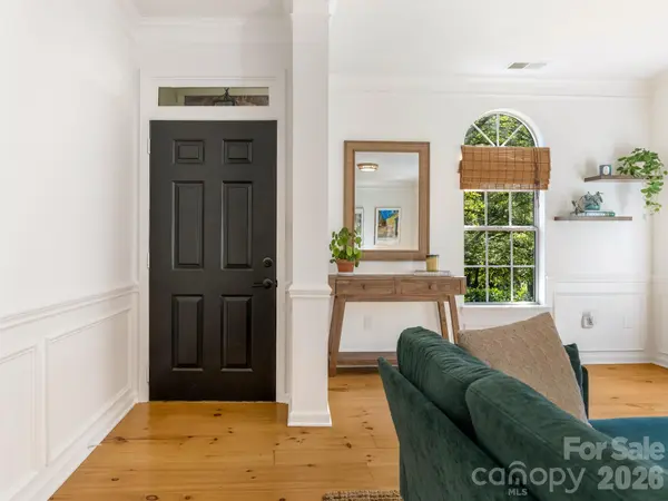 4415 Highcroft LN, Charlotte, NC 28269