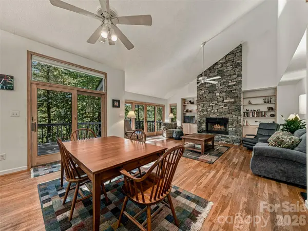 266 Stone DR, Brevard, NC 28712
