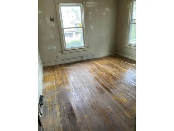 3427 Wabash AVE, Kansas City, MO 64109