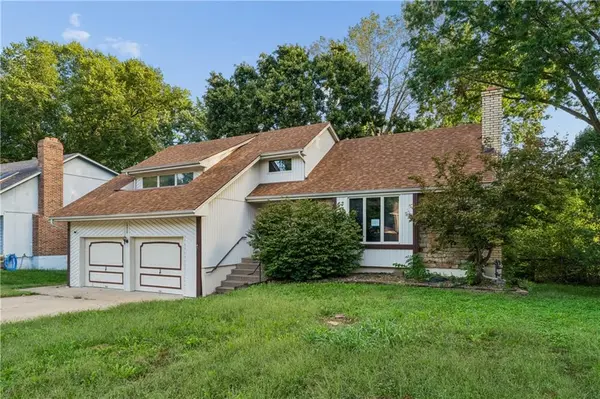 18820 E Hanthorne DR, Independence, MO 64057