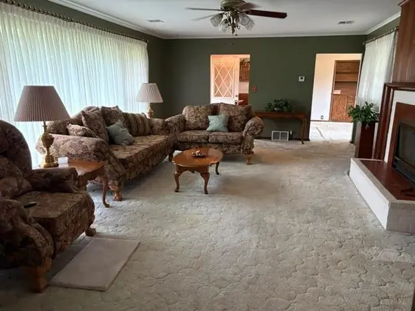 3115 Chess AVE, Parsons, KS 67357