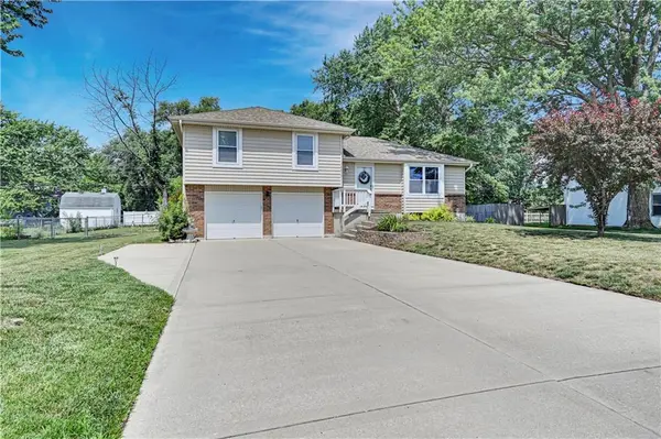 16010 Harris AVE, Belton, MO 64012