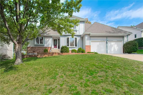 13636 W 75 PL, Lenexa, KS 66216