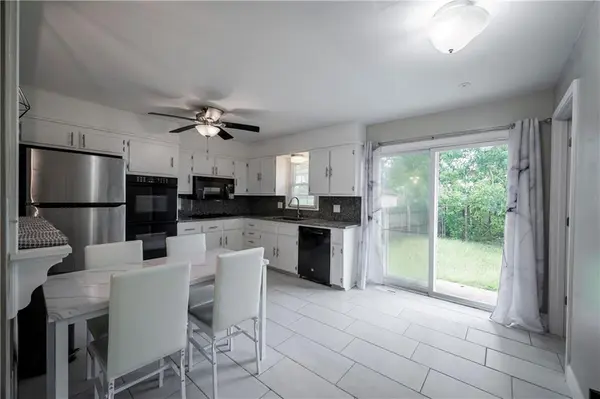 10708 E 25th TER, Independence, MO 64052
