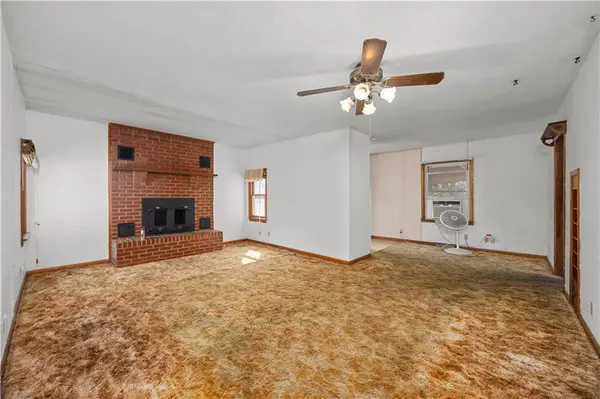 1008 Coronada ST, Coffeyville, KS 67337