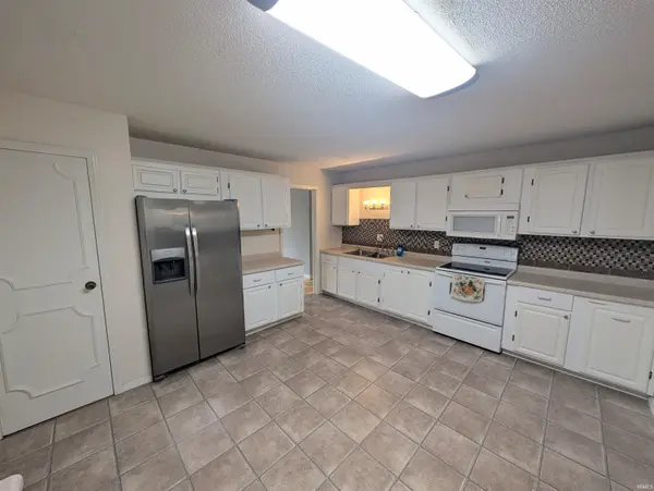48 sunset DR, Bluffton, IN 46714