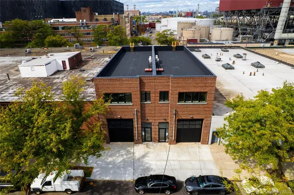 18-28 Steinway Streets, Astoria, NY 11105