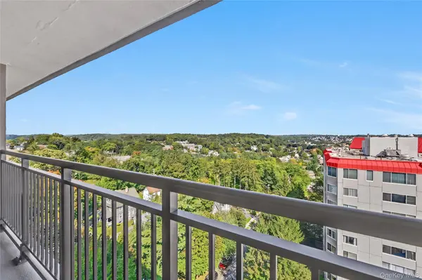 15 Stewart PL #12A, White Plains, NY 10603