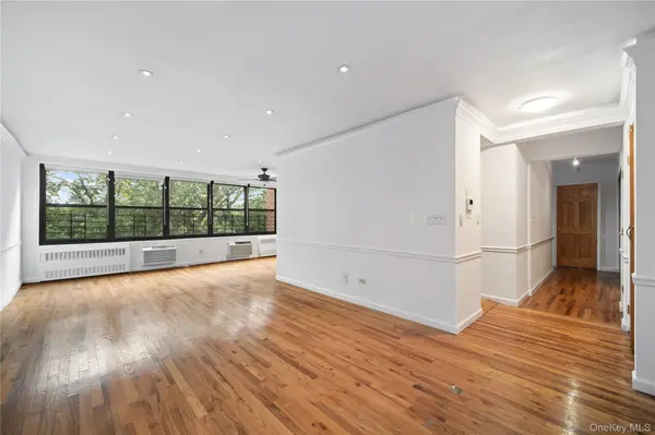 75-34 Bell BLVD #6H, Bayside, NY 11364