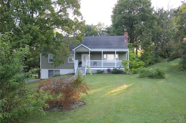 43 Laffin LN, Poughkeepsie, NY 12603