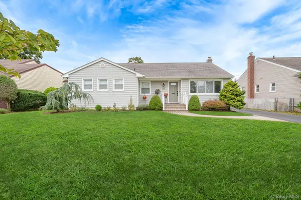 680 Harrison AVE, East Meadow, NY 11554