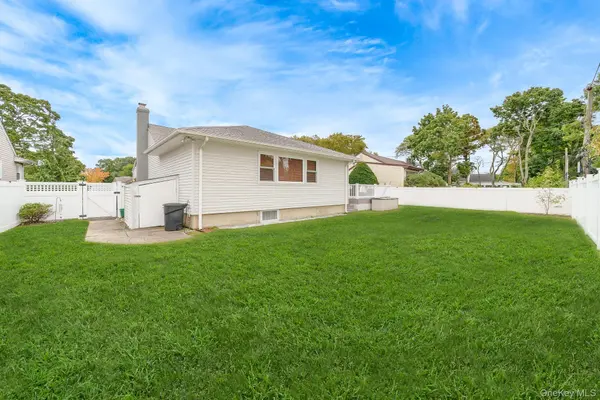 680 Harrison AVE, East Meadow, NY 11554