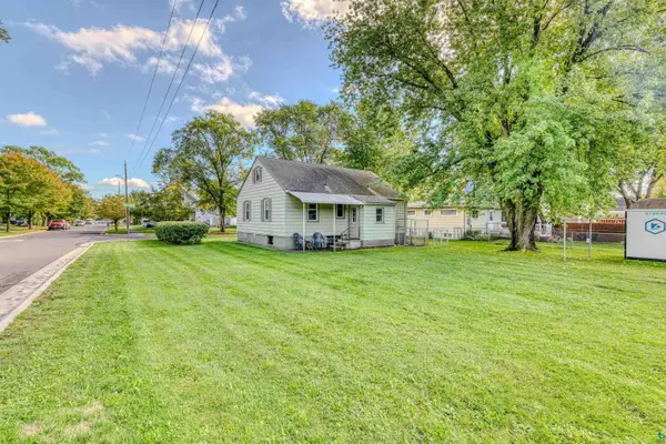 1 S 64th Ave W, Duluth, MN 55807