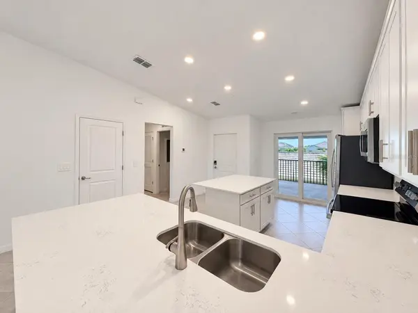 17475 OPAL SAND DR #207, Venice, FL 34293