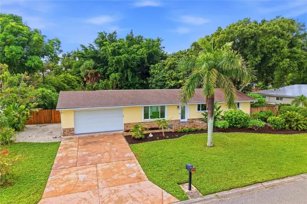2720 GOLDENROD ST, Sarasota, FL 34239
