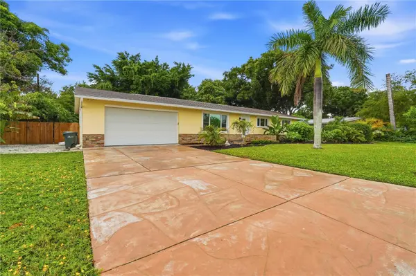 2720 GOLDENROD ST, Sarasota, FL 34239