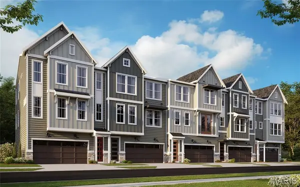 8914 W Gateway HTS W #82-503, Richmond Heights, MO 63144