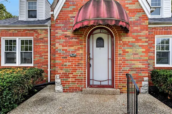 7126 Florian AVE, St Louis, MO 63121