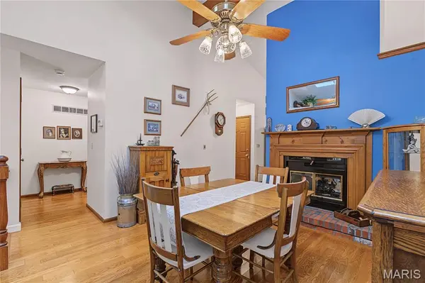 227 Kehrs Mill TRL, Ballwin, MO 63011