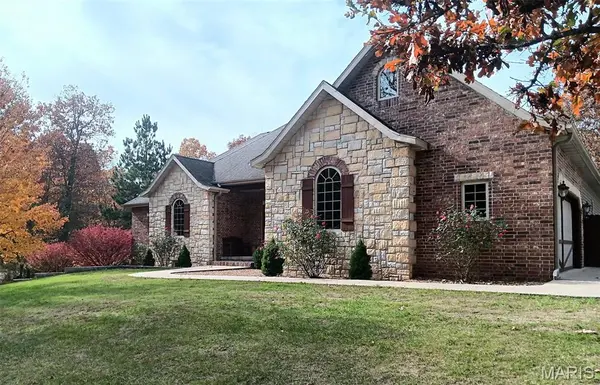 24473 REMINGTON LN, Lebanon, MO 65536