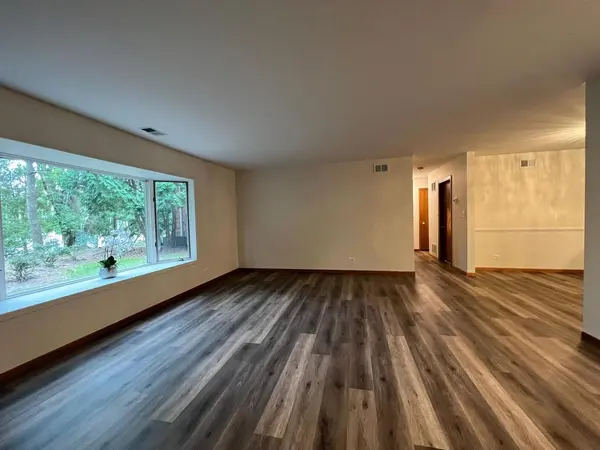1503 N Milwaukee AVE #4B, Libertyville, IL 60048