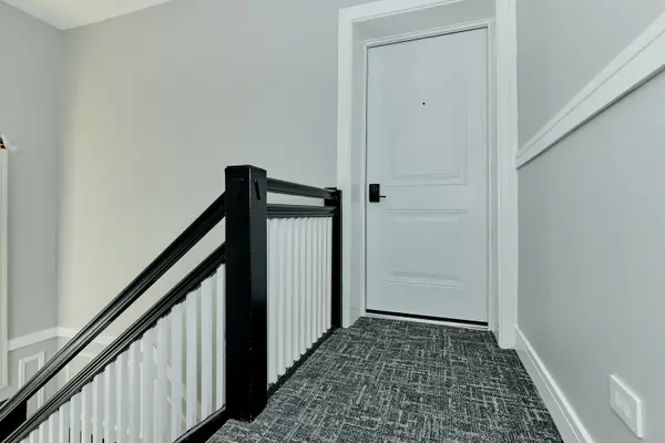 5800 N Maplewood AVE #1, Chicago, IL 60659