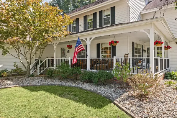 703 Surrey RD, Monticello, IL 61856