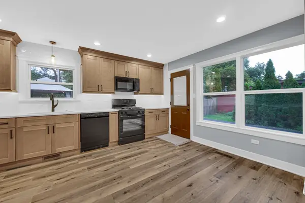 205 Randle ST, Valparaiso, IN 46383
