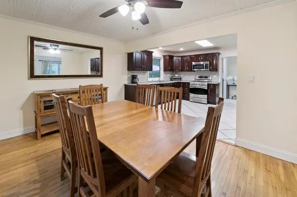 9045 Inver Grove TRL, Inver Grove Heights, MN 55076