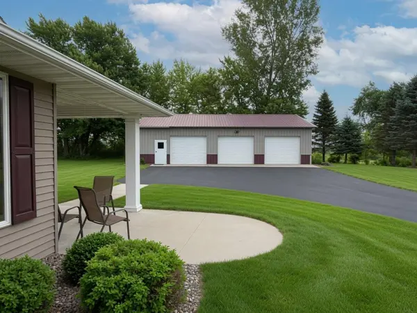70082 270th AVE, Kasson, MN 55944