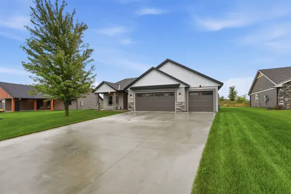 3267 Old Stone WAY NE, Sauk Rapids, MN 56379