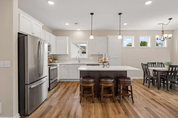 331 Riverview CIR, Hanover, MN 55341