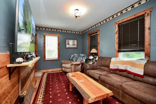 133 W 16th ST, Buffalo City, WI 54622