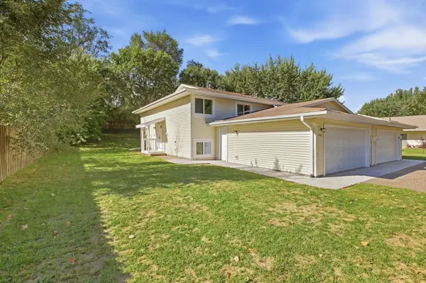 7337 122nd AVE N, Champlin, MN 55316