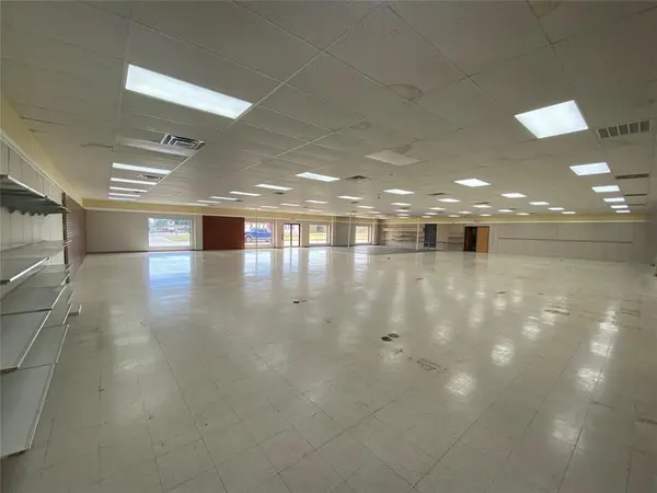 2821 W 3rd ST, Elk City, OK 73644