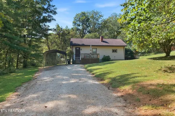 175 Johnson Lane, Rocky Top, TN 37769