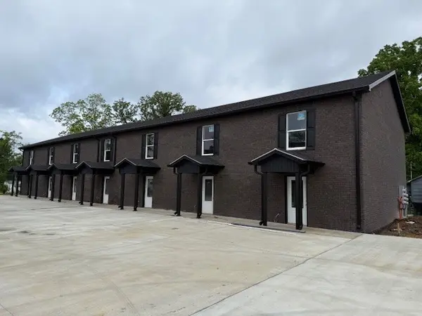 710 SW Atlantic St #A2, Tullahoma, TN 37388