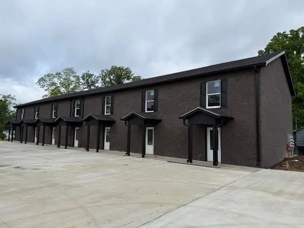 710 SW Atlantic St #A1, Tullahoma, TN 37388
