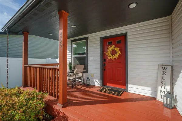 427 N Calvin Ln, Spokane Valley, WA 99216