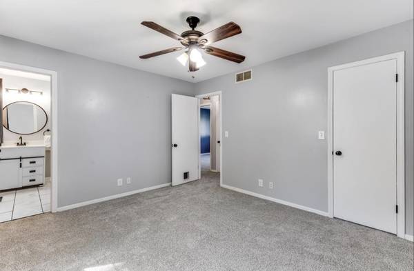 124 W Baird St, Kechi, KS 67067