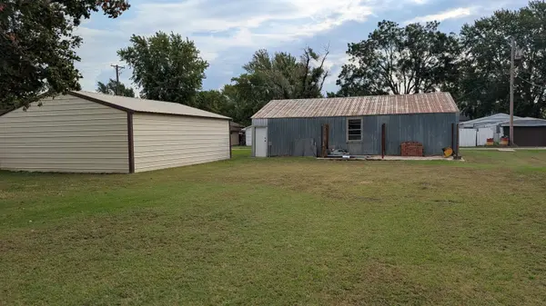508 N Osage St, Caldwell, KS 67022