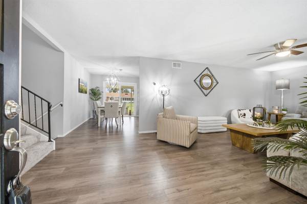 1401 S Fieldcrest, Wichita, KS 67209