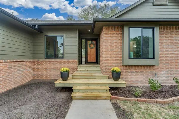 612 N Ridgehurst Street, Wichita, KS 67230