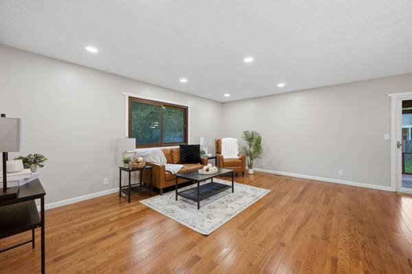1201 N Morris St, Rose Hill, KS 67133-9331