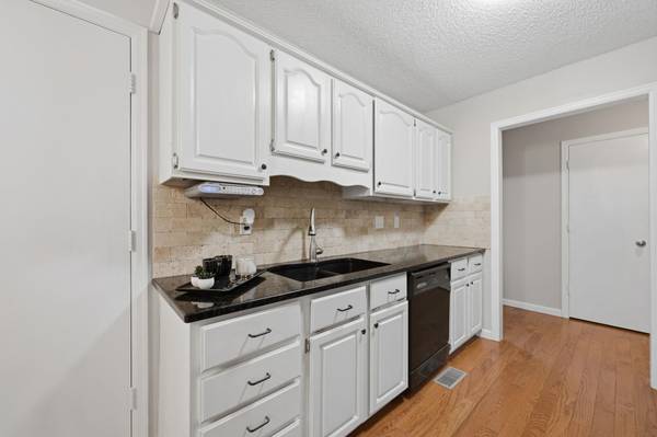1201 N Morris St, Rose Hill, KS 67133-9331