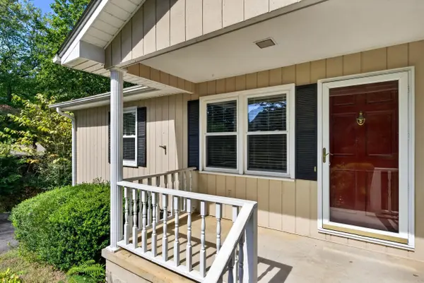 403 Redbird LN, Landrum, SC 29356
