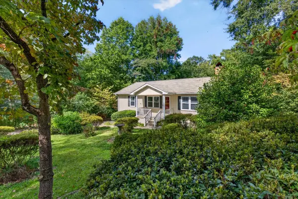 403 Redbird LN, Landrum, SC 29356