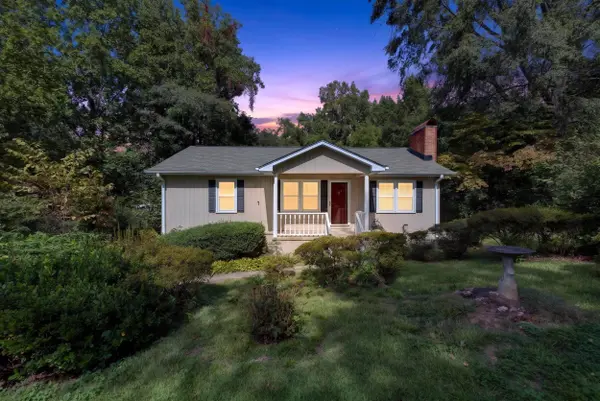 403 Redbird LN, Landrum, SC 29356