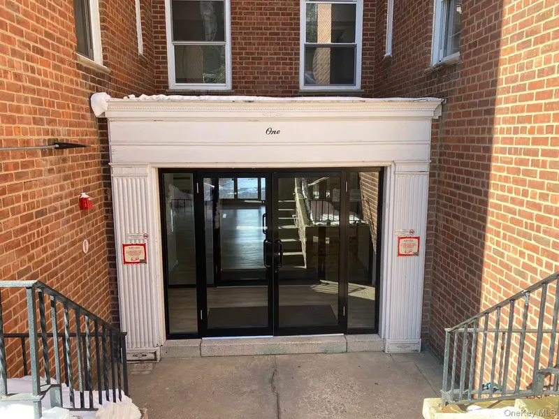 1 Hawley Terrace #1G, Yonkers, NY 10701